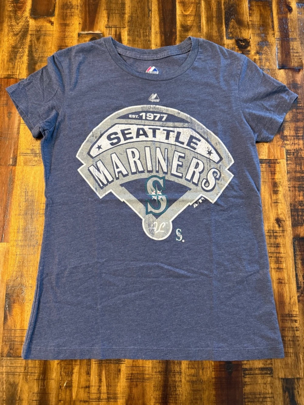 Majestic Seattle Mariners Women's Sz S t-shirt blue, gray. fan team baseball